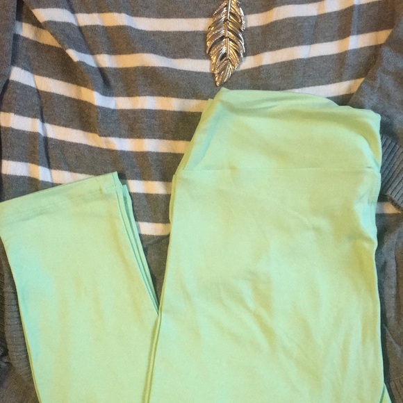 NWOT LulaRoe OS Mint Green Leggings - Picture 2 of 3